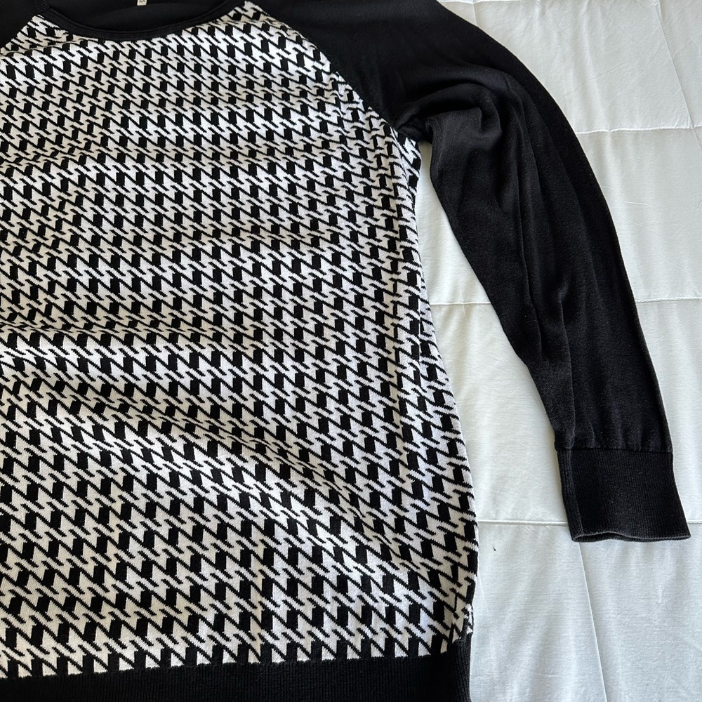 Willow Creek women’s plus 3X lightweight houndstooth sweater. - Picture 2 of 11